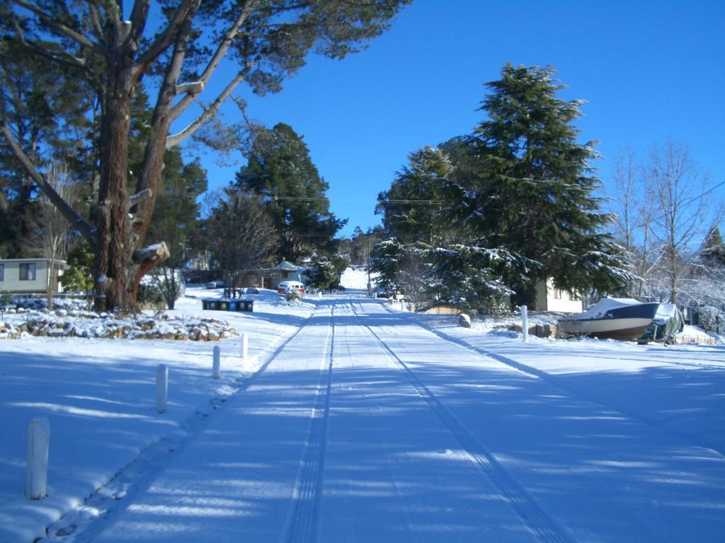 Rainbow Pines Tourist Caravan Park แอดามินาบี ภายนอก รูปภาพ