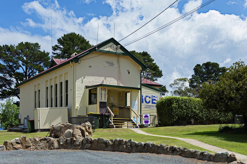 Rainbow Pines Tourist Caravan Park แอดามินาบี ภายนอก รูปภาพ