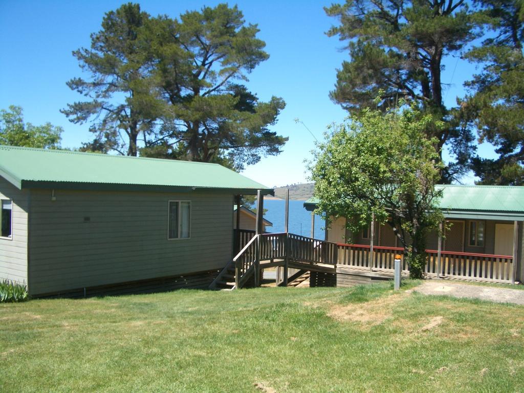 Rainbow Pines Tourist Caravan Park แอดามินาบี ภายนอก รูปภาพ